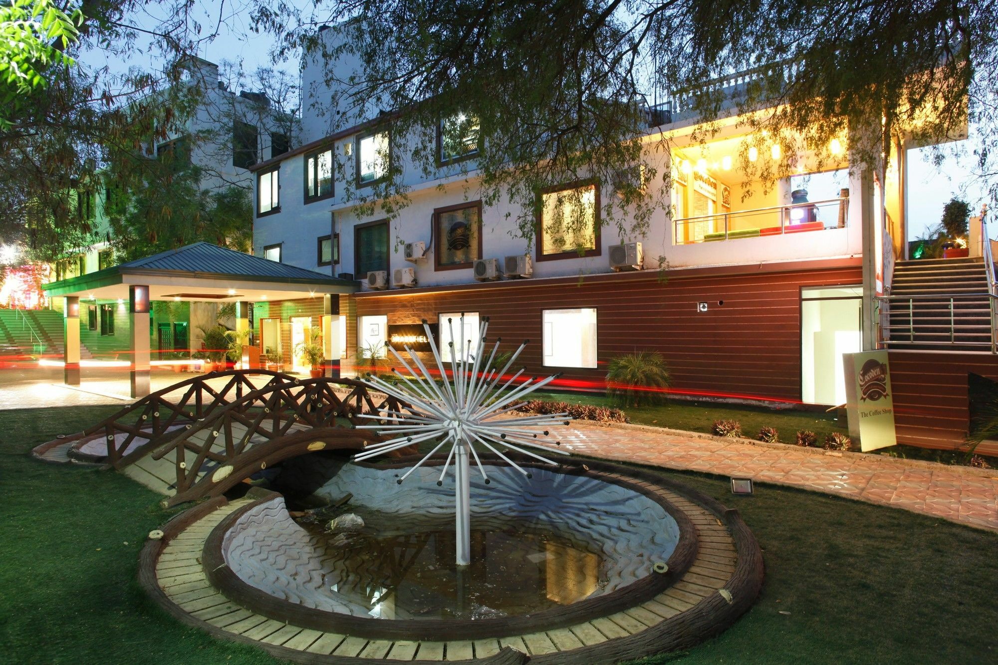 The Byke Grassfield Resort With Outdoor Pool, Shyam Nagar, Jaipur Exterior foto
